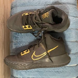 Nike Kyrie Basketball Shoes